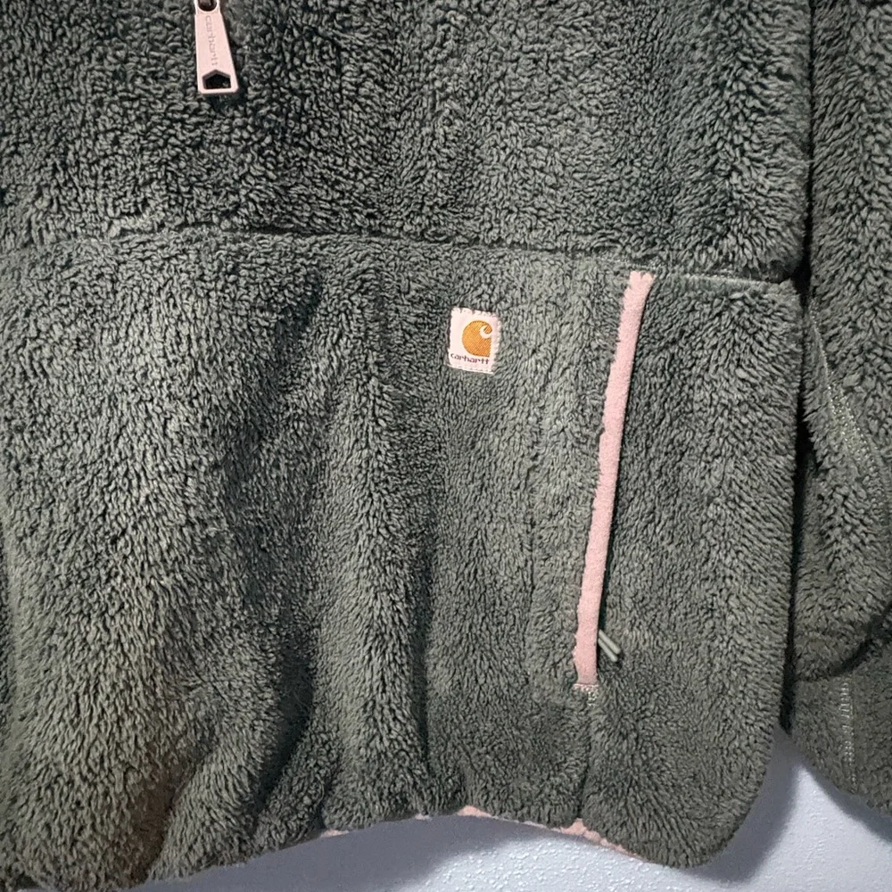 Carhartt XL EUC 1/2 zip with zippered pocket - Picture 4 of 5